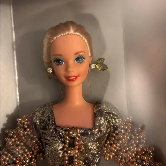 Vintage Christian Dior Barbie - Picture 3 of 5
